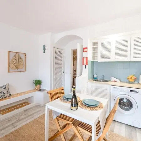 W Swim Pool And Seaview *