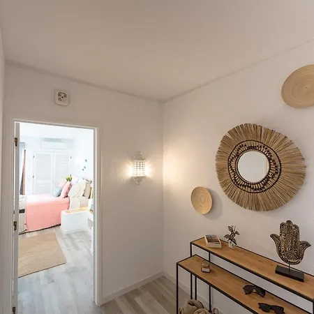 W Swim Pool And Seaview